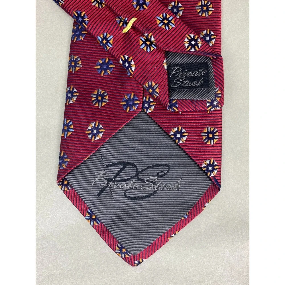 Private Stock Mens Tie Red Silk Geometric Medallion Jacquard Extra Long‎ 63x4